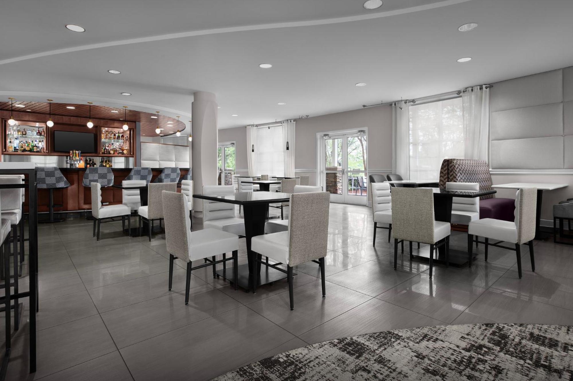 Hotel Indigo Jacksonville-Deerwood Park By Ihg Екстер'єр фото